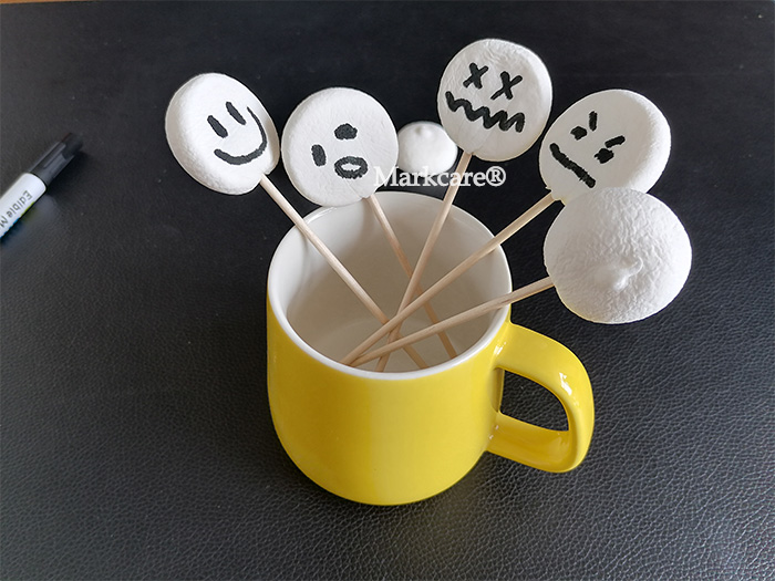 edible-markers-paint-emoji-marshmallows